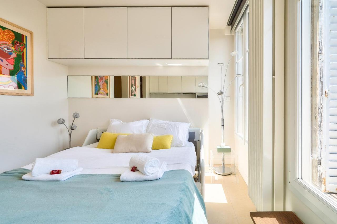 Designed Studio With Ac-Terrasse Vue Tour Eiffel Paris Bagian luar foto