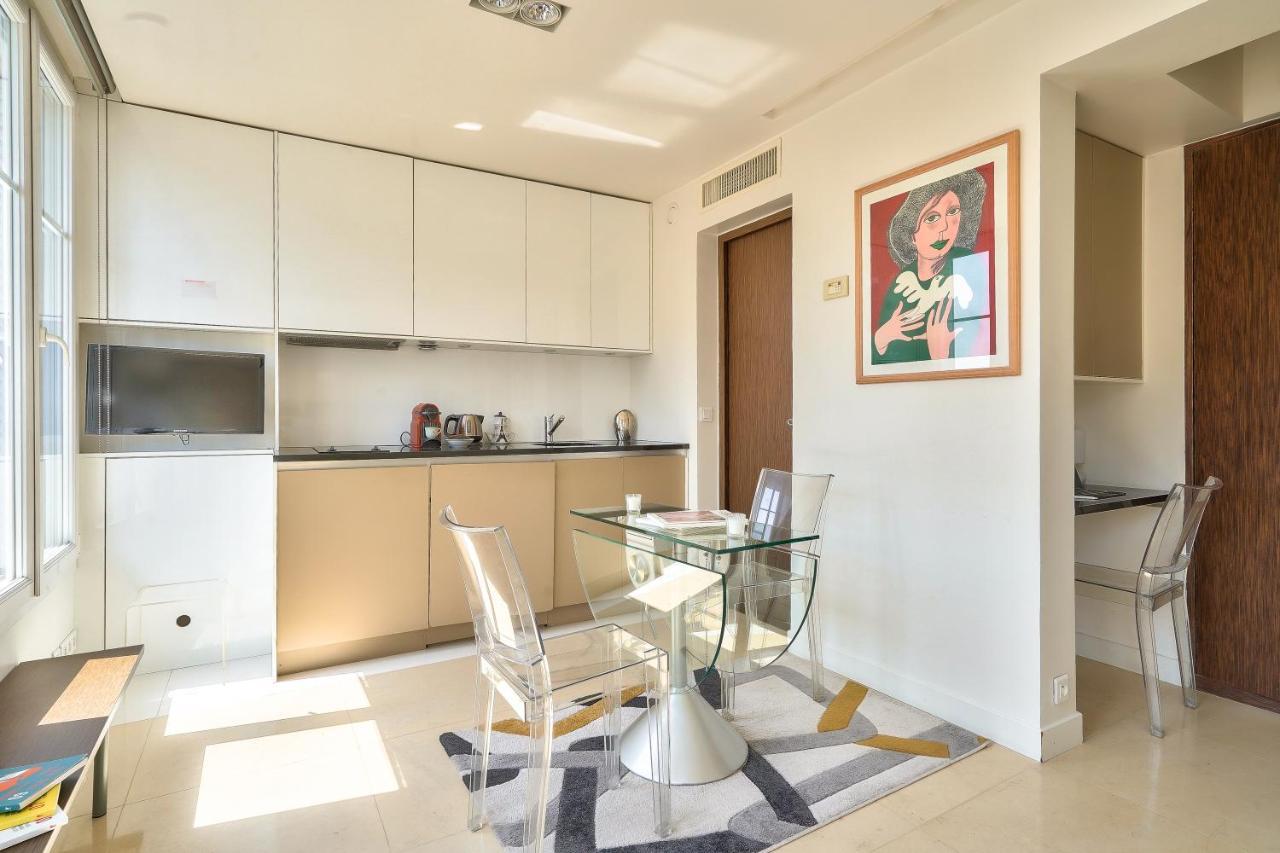 Designed Studio With Ac-Terrasse Vue Tour Eiffel Paris Bagian luar foto