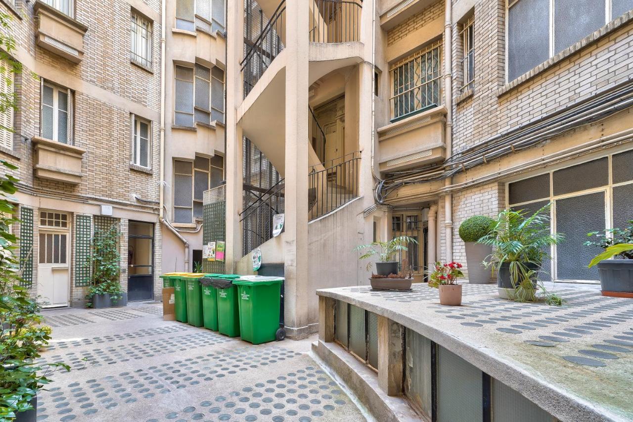 Designed Studio With Ac-Terrasse Vue Tour Eiffel Paris Bagian luar foto