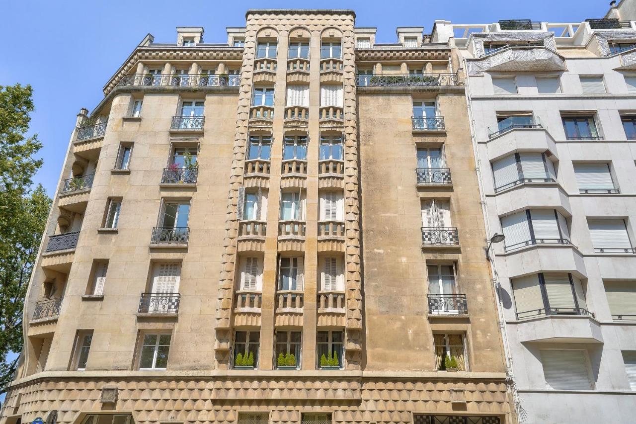 Designed Studio With Ac-Terrasse Vue Tour Eiffel Paris Bagian luar foto